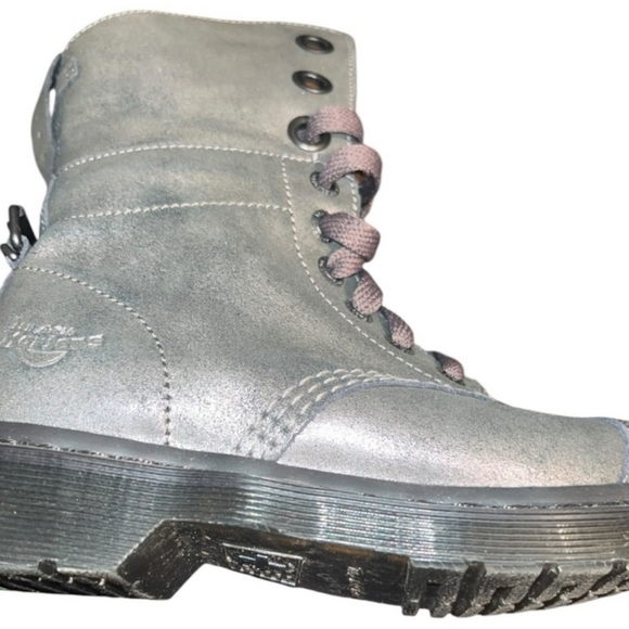 Gorgeous Doc Martens - Picture 4 of 7